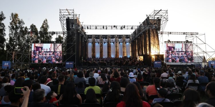 U. de Chile y sus elencos artísticos regresan al Estadio Nacional con “Carmina Burana”