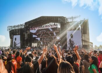 Después de 10 años de misterio, La Fiesta del Memo revela a su verdadero protagonista: MEMO, el visitante extraterrestre junto a un line up histórico