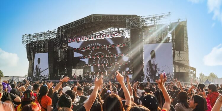 Después de 10 años de misterio, La Fiesta del Memo revela a su verdadero protagonista: MEMO, el visitante extraterrestre junto a un line up histórico